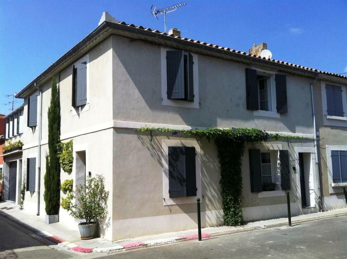 Au Coeur Des Remparts Apartment Aigues-Mortes Exterior foto